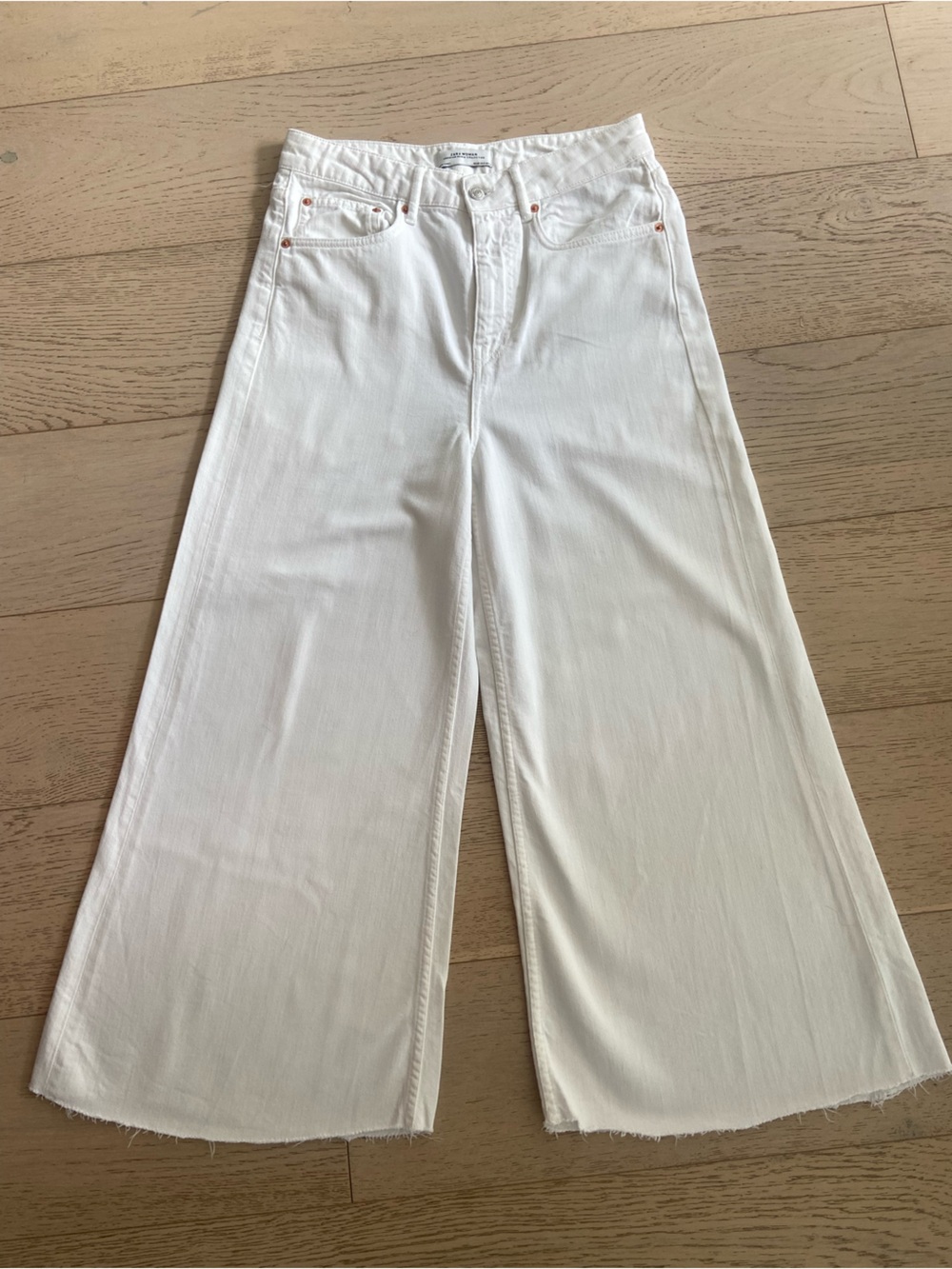Zara High Rise Super Wide Crop Jeans Size 8 White 100% Cotton EUC - Picture 2 of 8